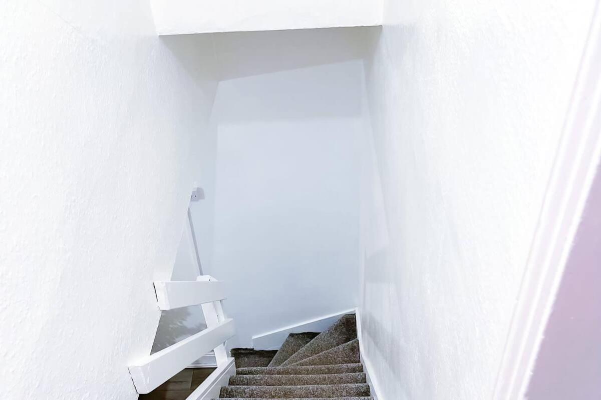 Beautiful 2 Bedroom House - Free Parking - Lt House Λέστερ Εξωτερικό φωτογραφία
