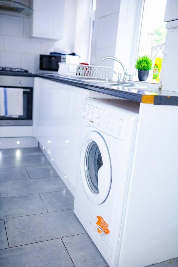 Beautiful 2 Bedroom House - Free Parking - Lt House Λέστερ Εξωτερικό φωτογραφία
